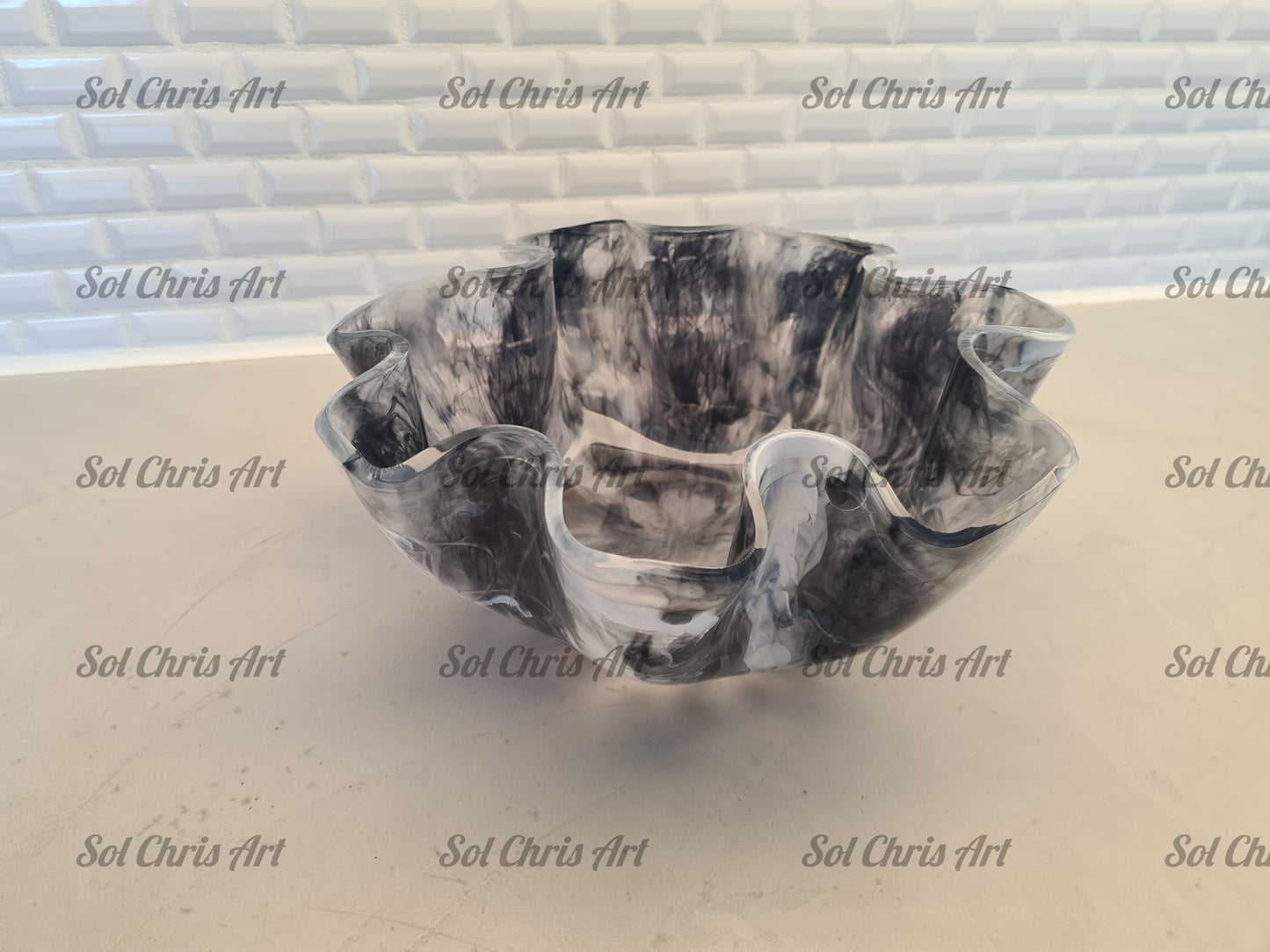 Skål sort-grå valmueform