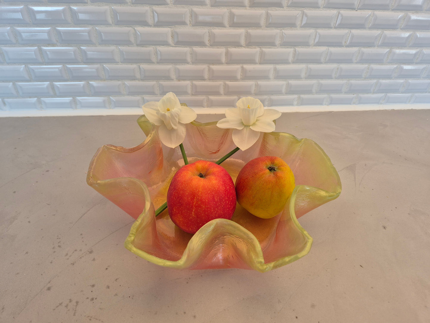 Skål pastel grøn-rød- gul valmueform