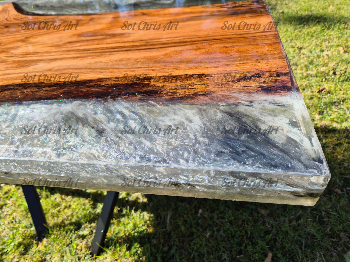 Bord med træplanke i rød eg